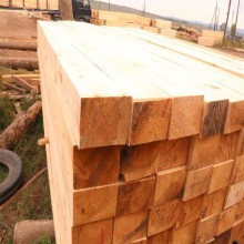重慶建筑木方廠家 樟子松、白松口料木方條 多種規(guī)格可做
